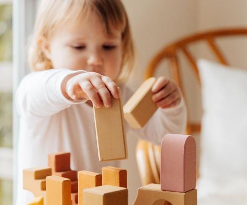 Características y beneficios de los juguetes Montessori