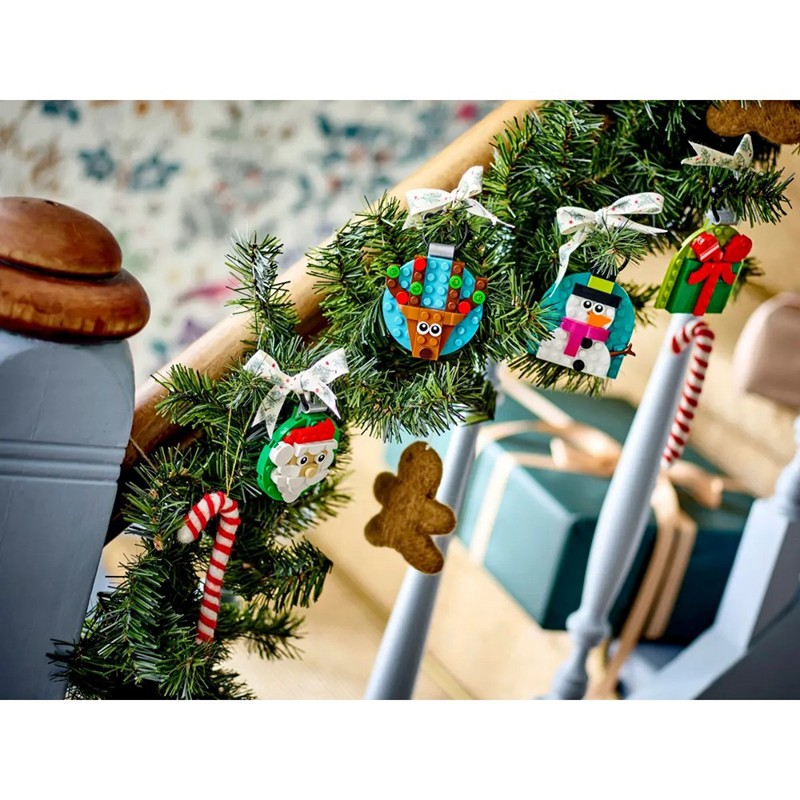 Lego Christmas 40744 - Seleção de enfeites de Natal - Imagem 3