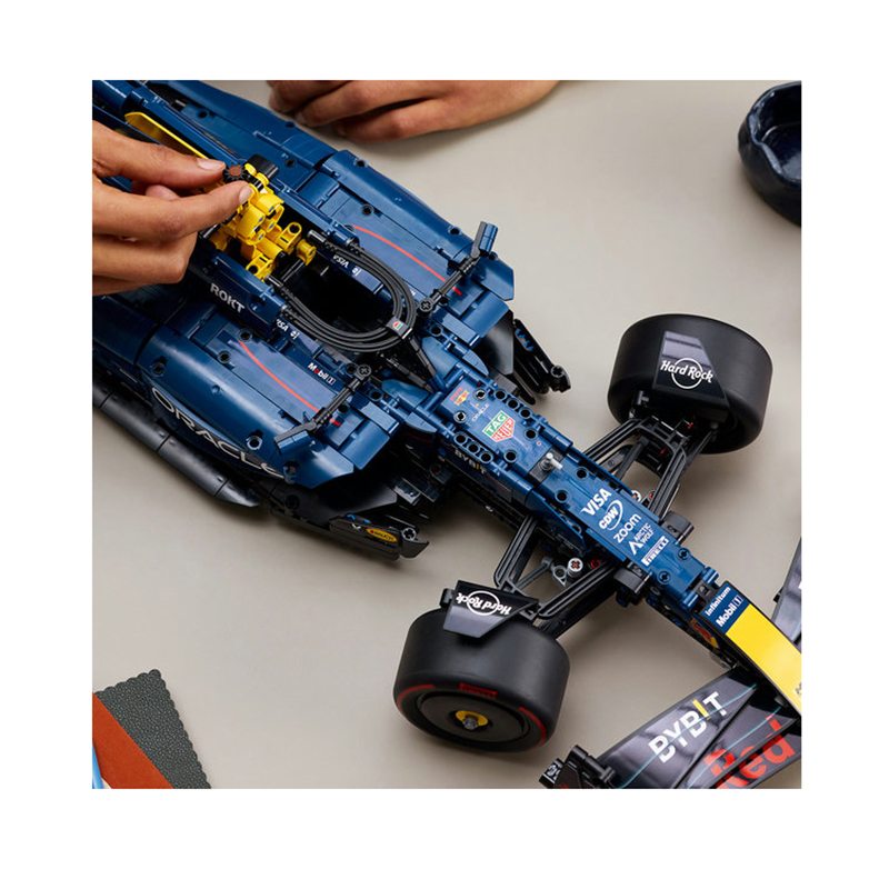 Lego Technic 42206 - Coche Oracle Red Bull Racing RB20 F1 - Imagen 4