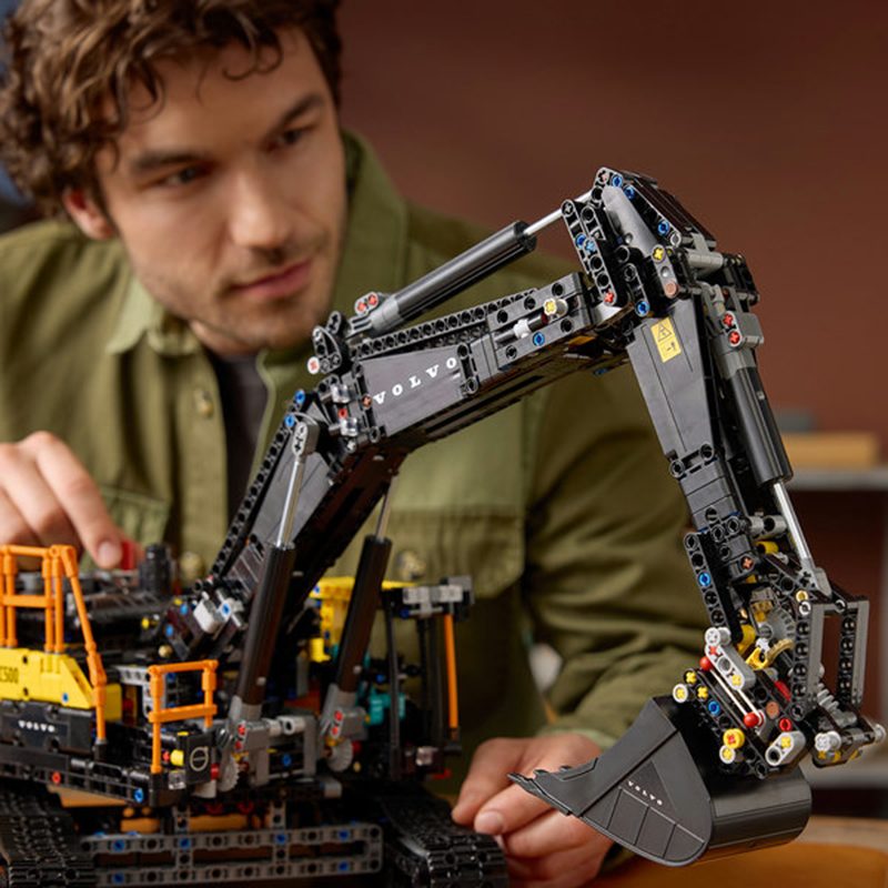 Lego Technic 42215 - Excavadora Volvo EC500 Hybrid - Imagen 5