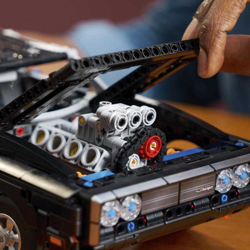 Lego Technic 42231 - Coche Dodge Charger R/T de Fast and Furious - Imagen 5