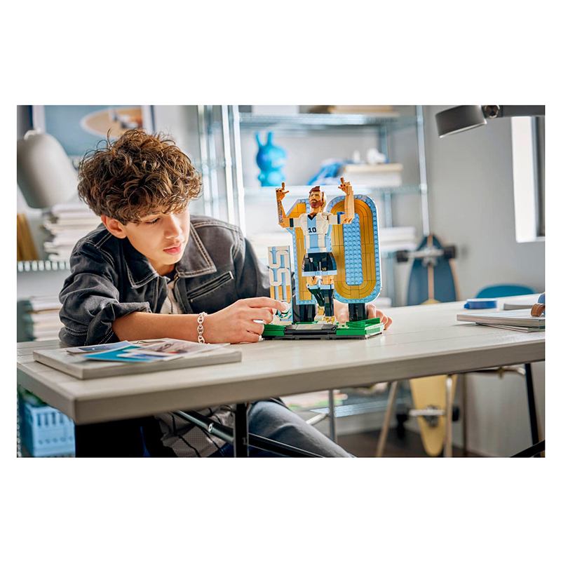Lego Editions 43015 - Lionel Messi: Leyenda del Fútbol - Imagen 4