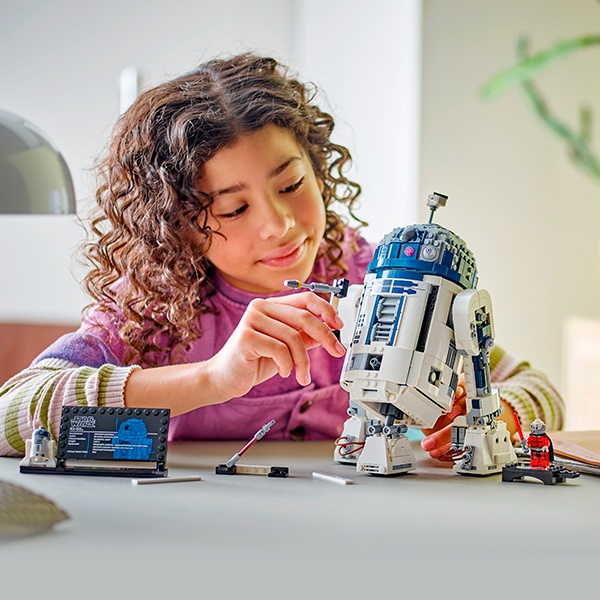 Lego 75379 Star Wars R2-D2 - Imatge 3