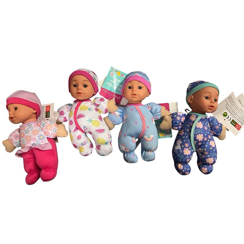 Muñeca pequeña blandita