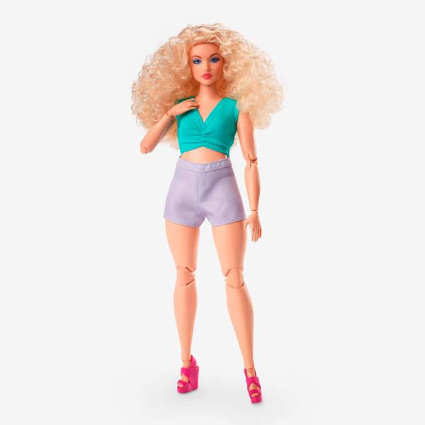 Barbie Signature Looks Cabelo Loiro e Vestido Branco - Mattel