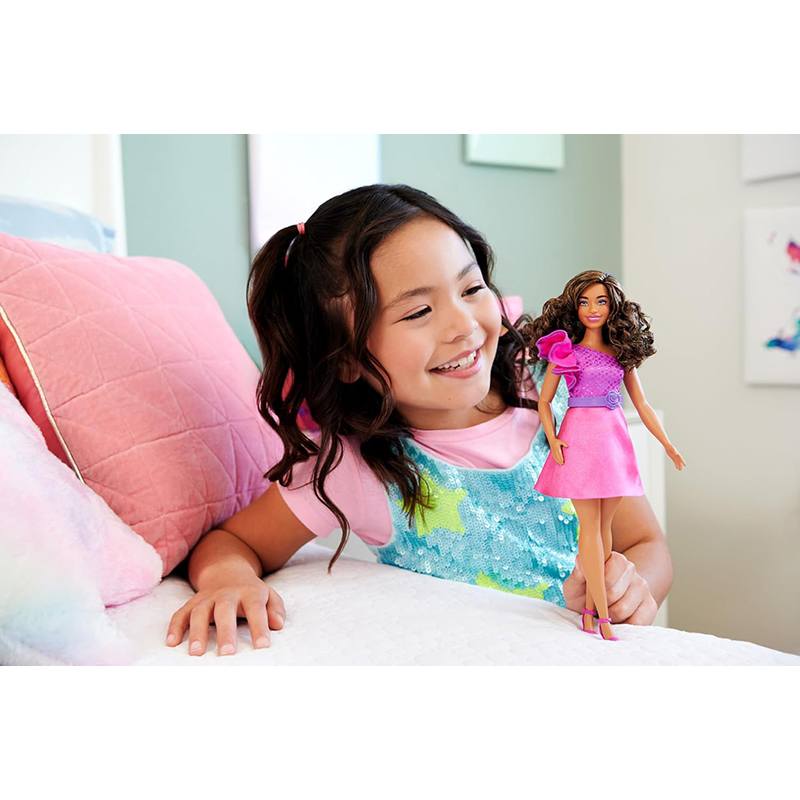 Muñeca Barbie Fashionista vestido rosa brillante #225 - Imagen 1