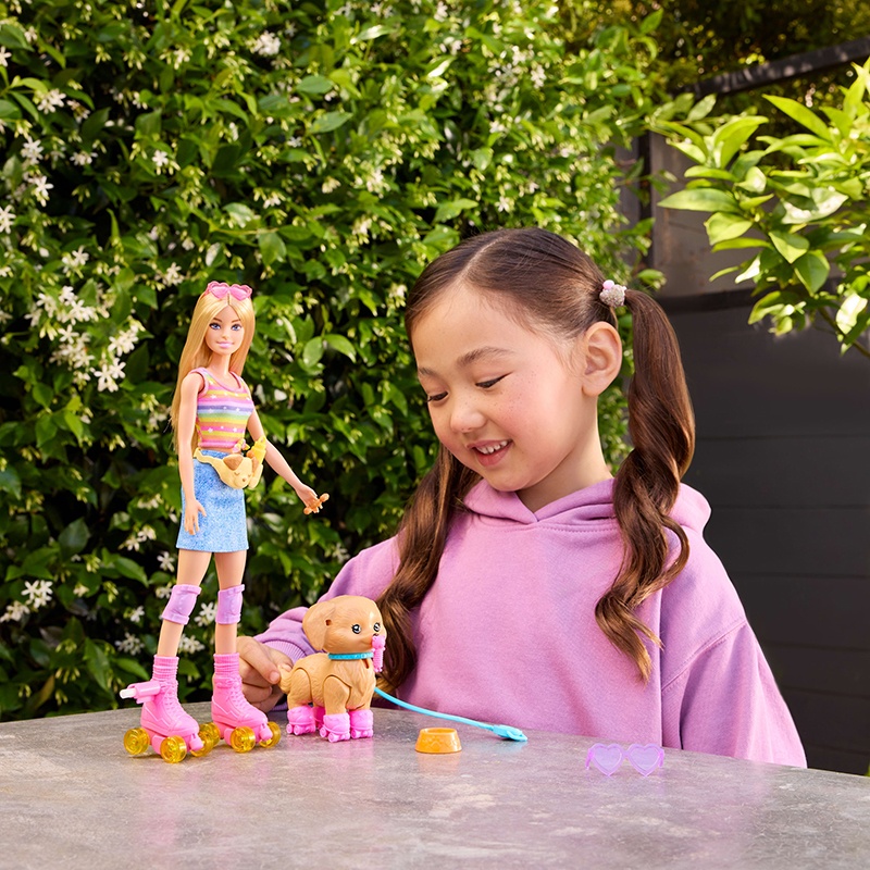 Barbie Muñeca Patina y Corre con Perrito - Imagen 1