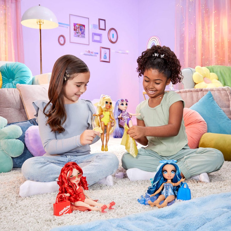 Rainbow High Swim and Style Violet - Imagen 5