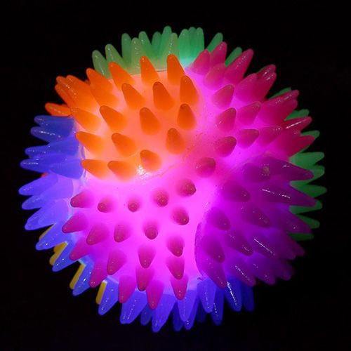 Pelota Puntiaguda Saltarina 3D con Luz 7cm - Imagen 1