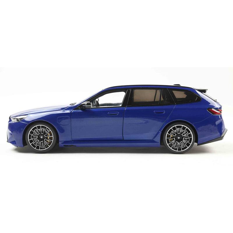 Solido - Coche a escala BMW M5 Touring (G99) 2024 1:18 - Imagen 2